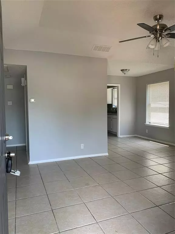 Arlington, TX 76012,1730 Justin Lyn Street