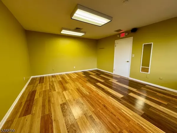 Mount Olive Twp., NJ 07836,264 Route 206