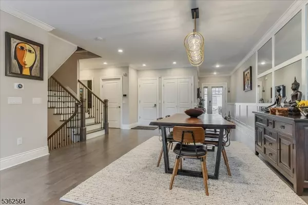 Watchung Boro, NJ 07069,302 Tiffany Way #302