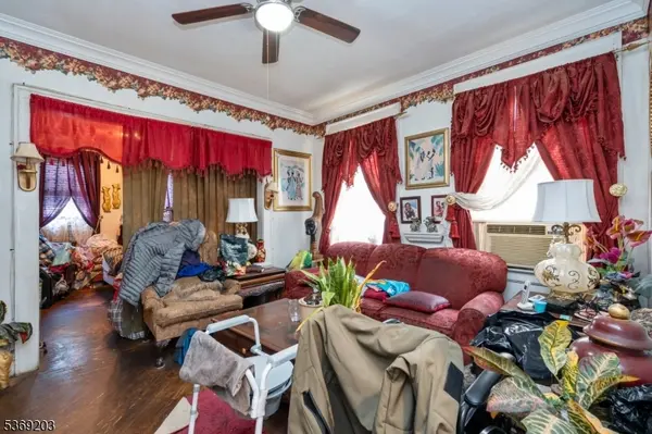 Newark City, NJ 07106,124-126 Norwood St