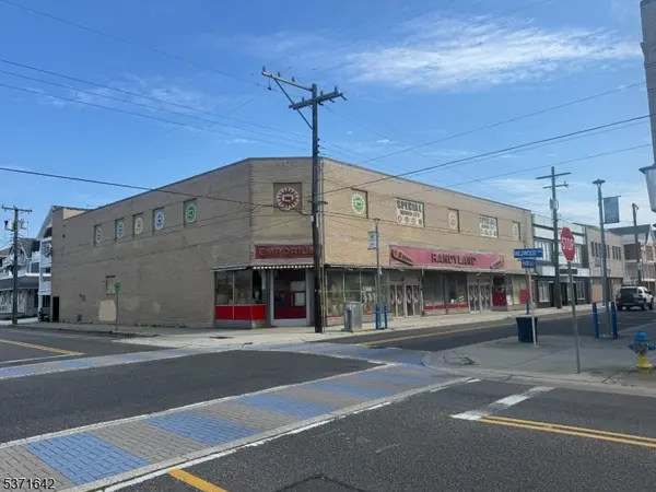 3210 Pacific Ave, Wildwood City, NJ 08260