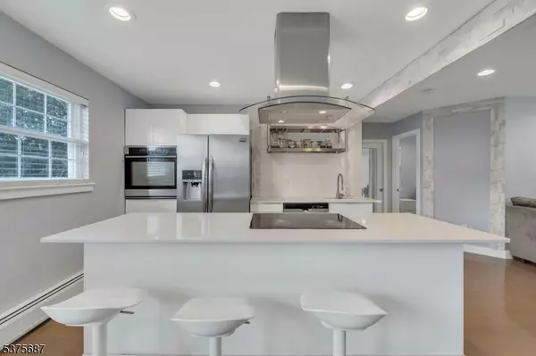 Wayne Twp., NJ 07470,1309B Valley Road #B