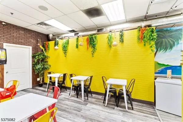 Passaic City, NJ 07055,751 Main Ave