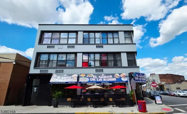 Passaic City, NJ 07055,30 Howe Ave #304