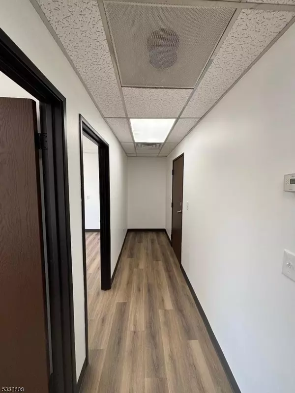 Paterson City, NJ 07522,446 Chamberlain Ave