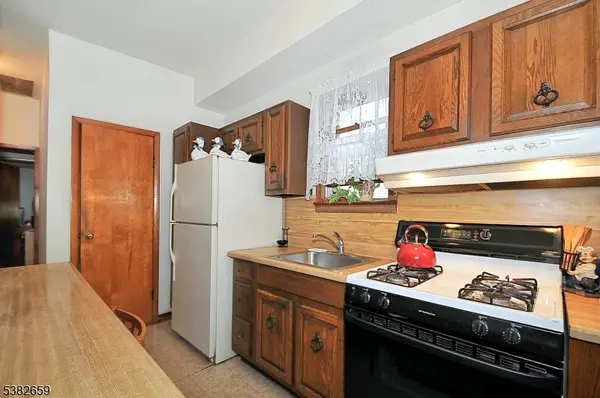 Linden City, NJ 07036,212 W Morris Ave