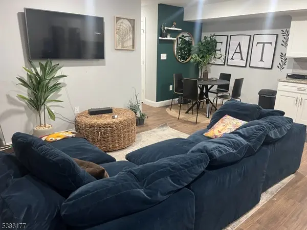 Newark City, NJ 07105,118 Fleming Ave #1