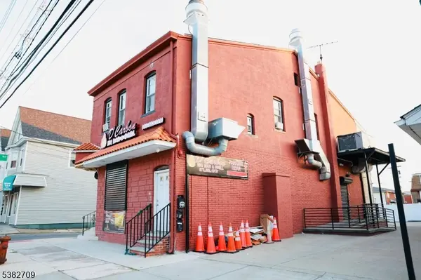 Haledon Boro, NJ 07508,237 Haledon Ave