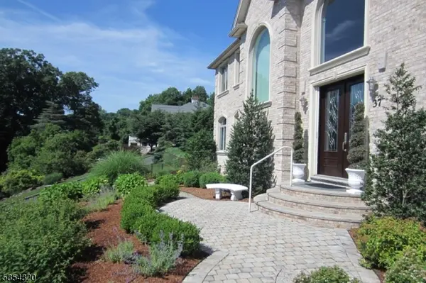 West Orange Twp., NJ 07052,37 Gregory Ave