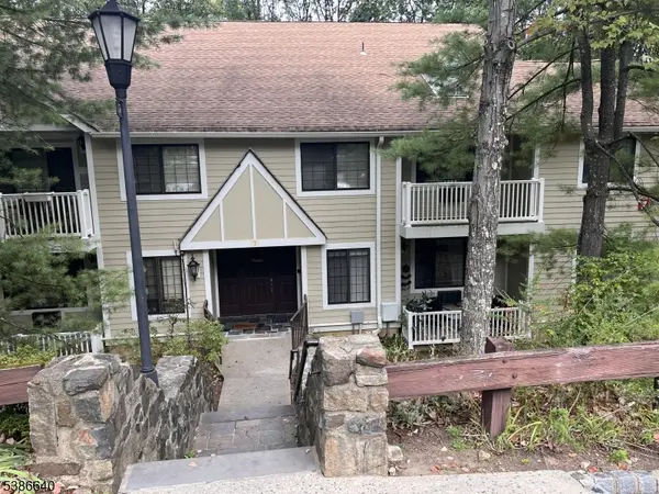 Morris Plains Boro, NJ 07950,7J Foxwood Dr #j