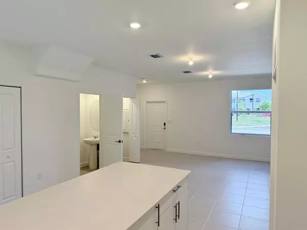 Florida City, FL 33034,154 SE 10th Ct