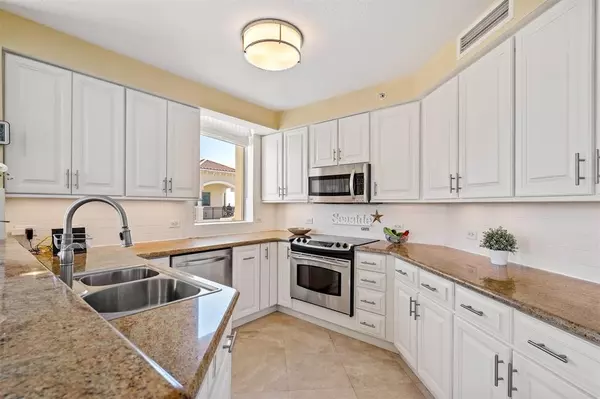 Fort Lauderdale, FL 33305,2011 N Ocean Blvd #1601N