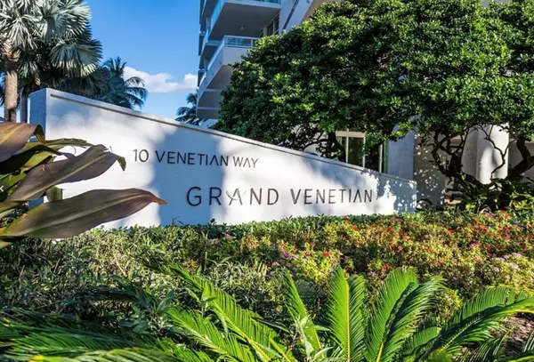 10 Venetian Way #502, Miami Beach, FL 33139