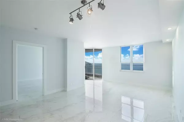 Miami, FL 33131,701 Brickell Key Blvd #2501