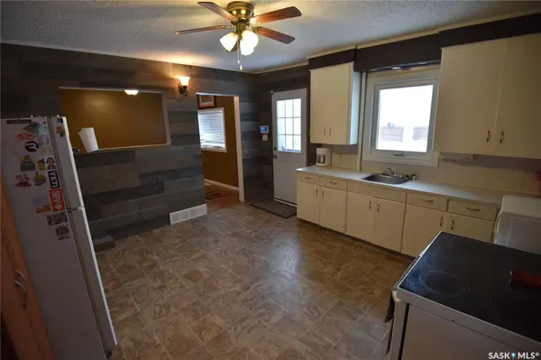 Nipawin, SK S0E 1E0,306 3rd AVENUE W