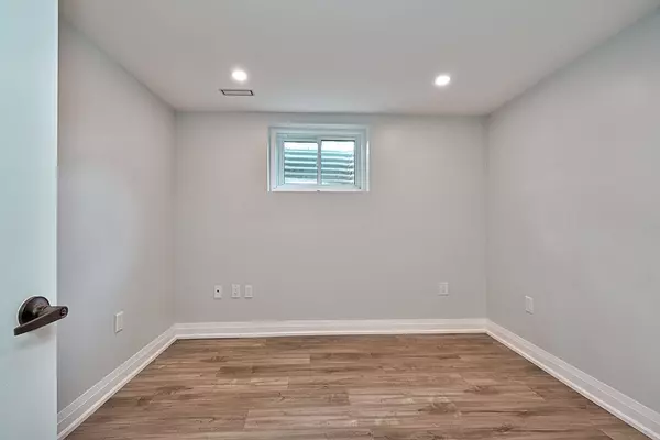 Brampton, ON L6S 1R9,2 Holmstead CT #BSMT