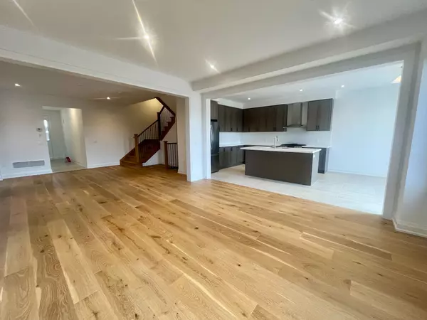 Oakville, ON L6M 0W8,3194 Crystal DR