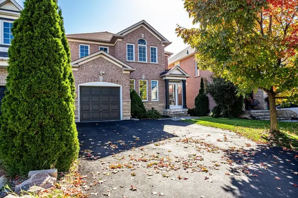 Mississauga, ON L5N 8M2,3391 Bruzan CRES