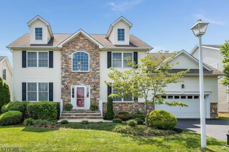Raritan Twp., NJ 08822,12 Higgins Ct
