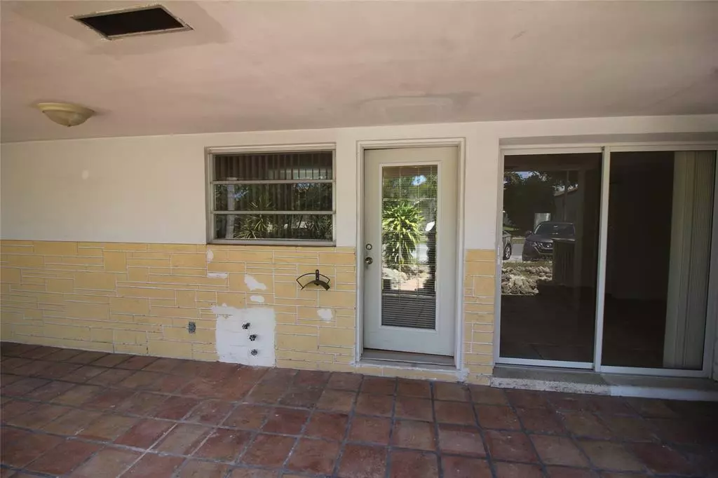 Pompano Beach, FL 33060,909 NE 12th Ave #B