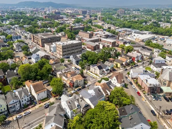 Paterson City, NJ 07524,109 Lyon St