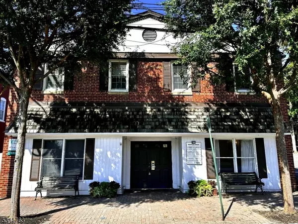 10 Fairmount Ave, Chatham Boro, NJ 07928