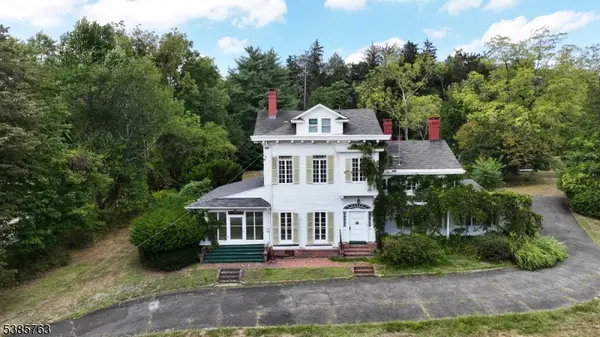 235 Wearimus Rd, Hohokus Boro, NJ 07423