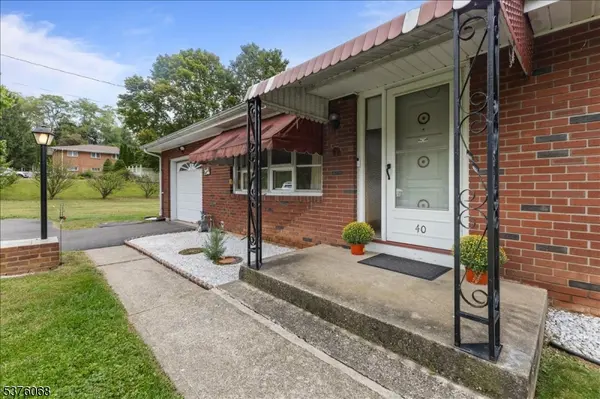 40 Third St, Franklin Twp., NJ 08886