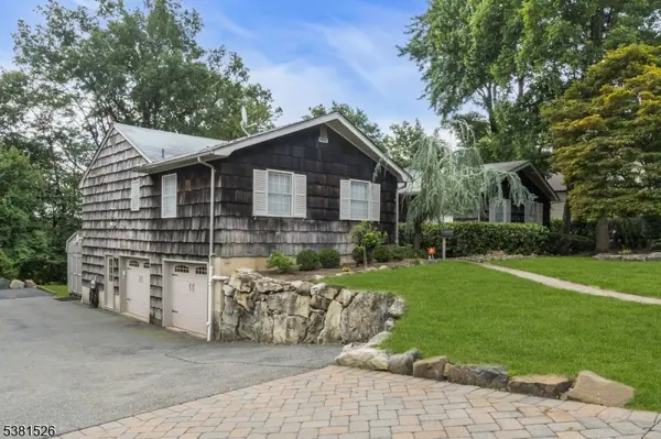 27 Underwood Dr, West Orange Twp., NJ 07052