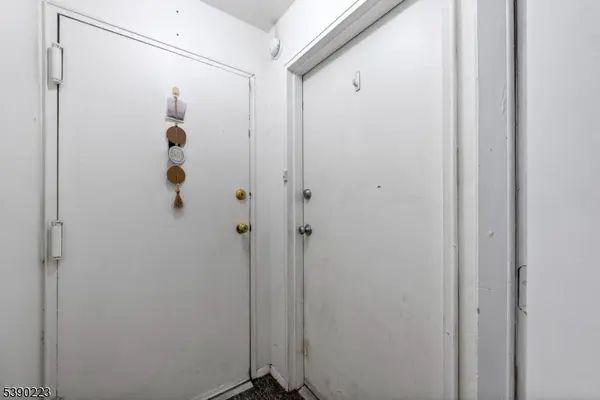 Hillsborough Twp., NJ 08844,528 Andria Ave #253