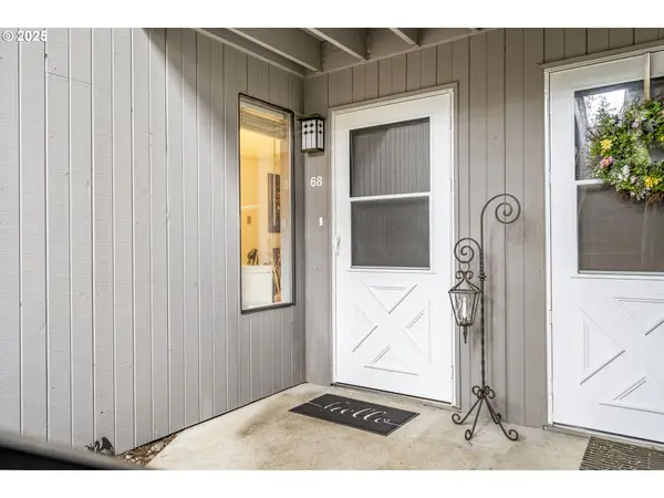 Lake Oswego, OR 97035,4000 CARMAN DR #E-68