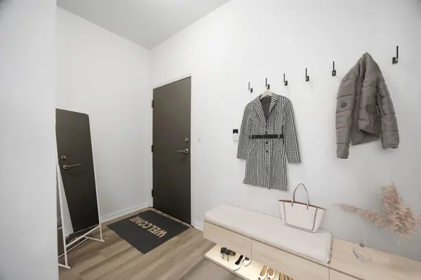 Toronto C08, ON M4Y 3C3,35 Hayden ST #1111