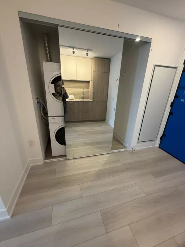 Toronto C14, ON M2N 0M4,36 Olive AVE