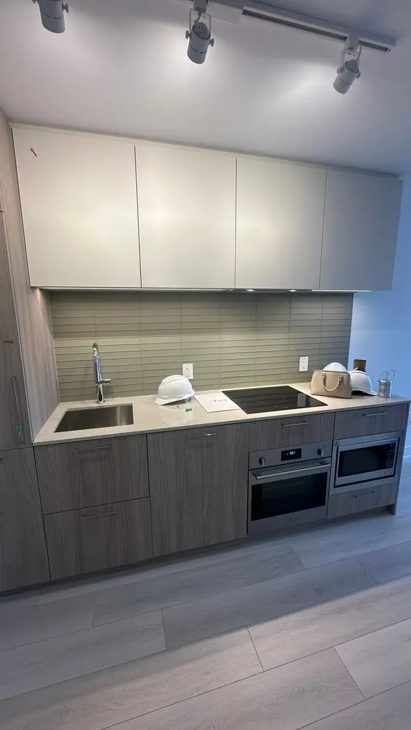 Toronto C14, ON M2N 0M4,36 Olive AVE