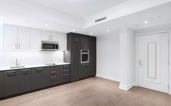 Toronto C02, ON M4V 1H9,2 Clarendon AVE #117