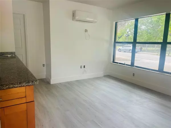 Fort Lauderdale, FL 33311,844 NW 3rd Ave #A