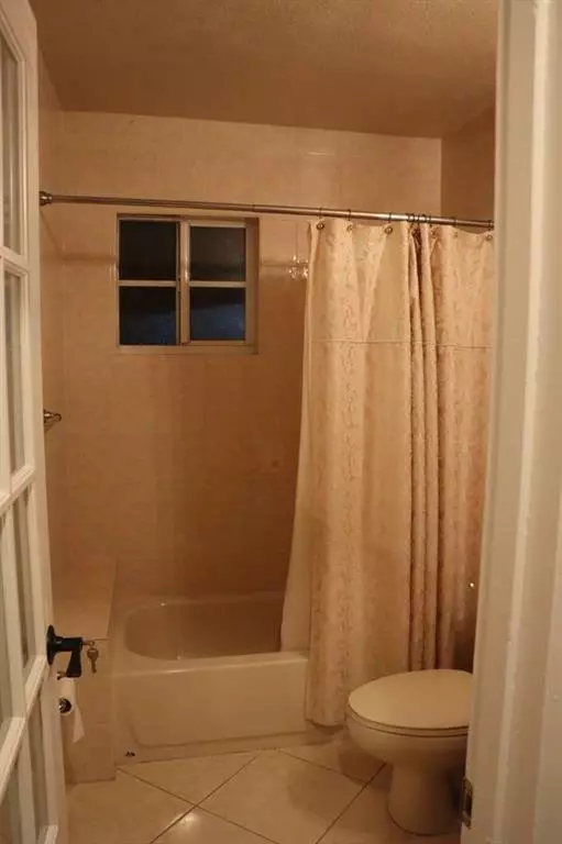 Miramar, FL 33023,7774 Orleans St