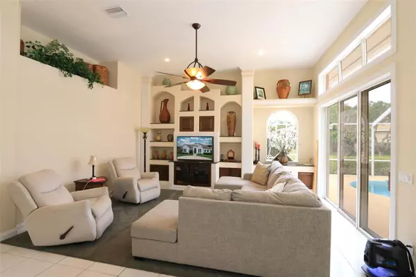 Port St Lucie, FL 34986,8075 Kiawah Trce