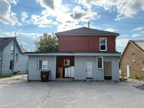 Cambridge, ON N1R 3B9,229 Water ST N