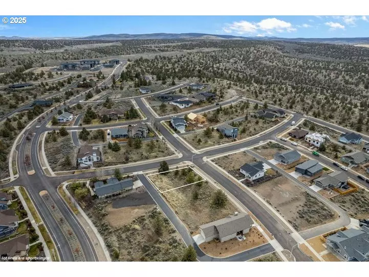 SE Greenleaf LN, Madras, OR 97741