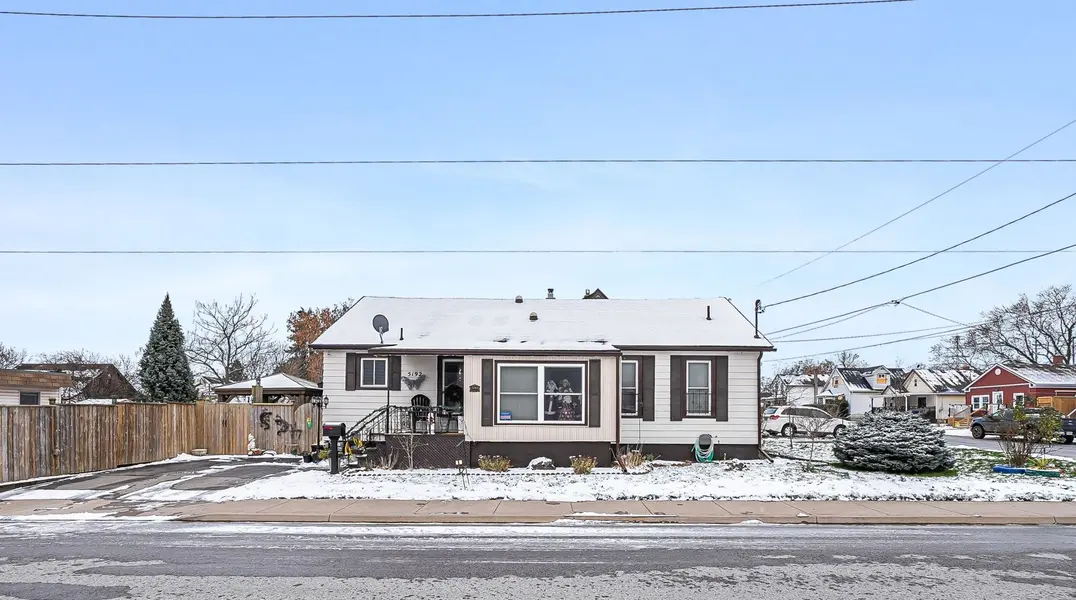 5192 Hamilton ST, Niagara Falls, ON L2E 2W3