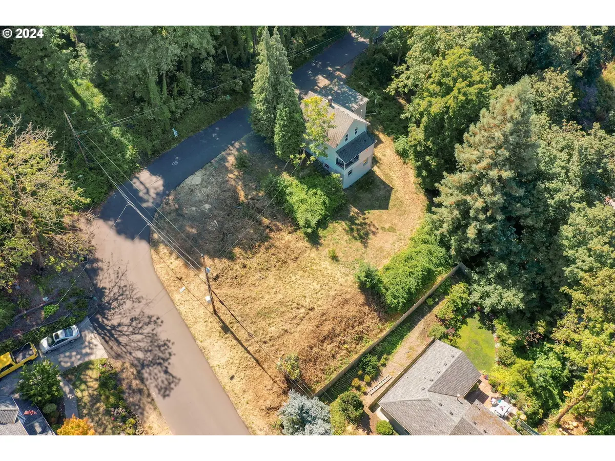 4th AVE, Oregon City, OR 97045