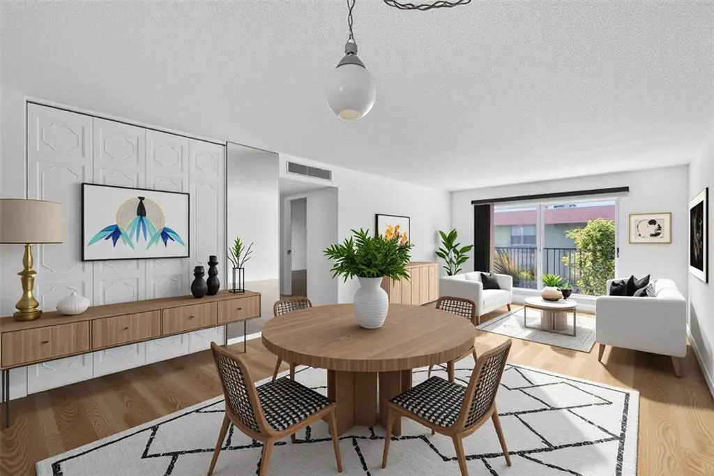 Oakland Park, FL 33311,801 W Oakland Park Blvd #C16