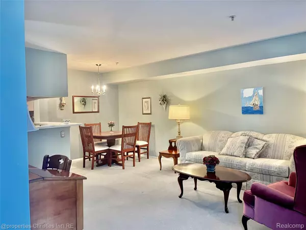 Farmington Hills, MI 48336,22254 Cape Cod Way