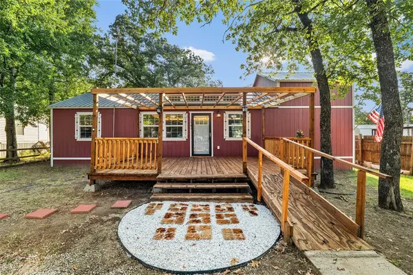 1541 Dawn Drive N, Pelican Bay, TX 76020