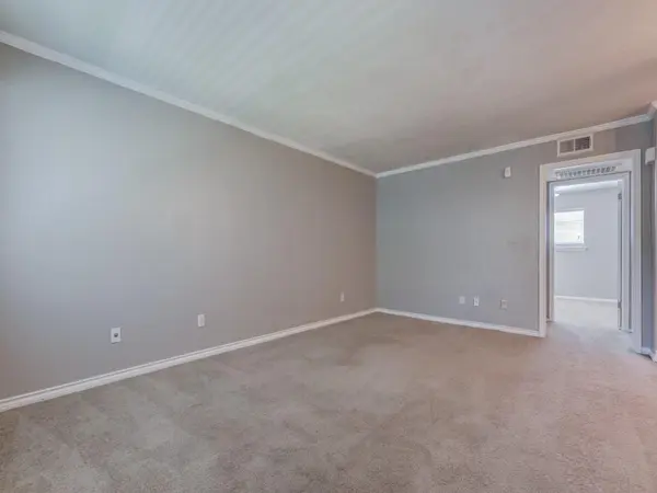 Dallas, TX 75209,3921 Inwood Road #2015