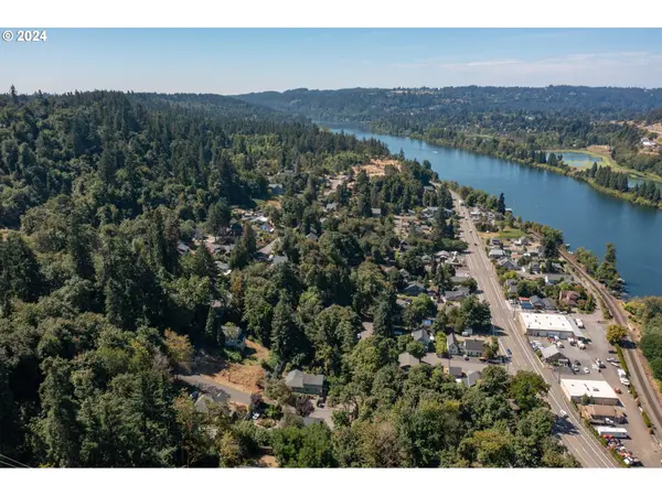 4th AVE, Oregon City, OR 97045