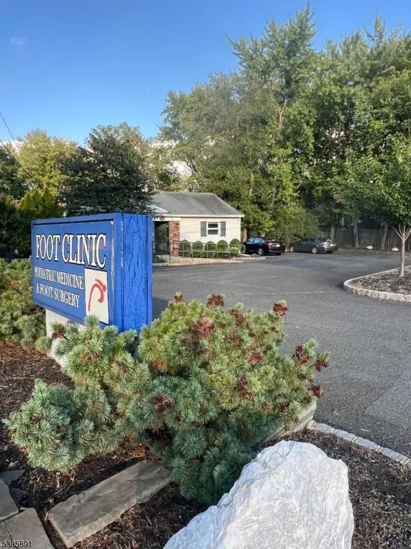 Florham Park Boro, NJ 07932,118 Columbia Tpke