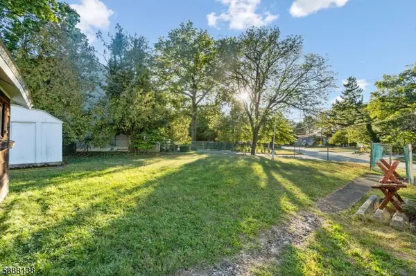 Little Falls Twp., NJ 07424,2 Overlook Ave