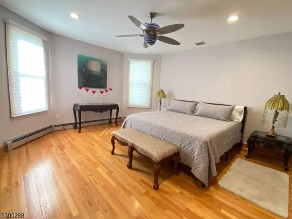 Newark City, NJ 07104,247 Montclair Ave #1